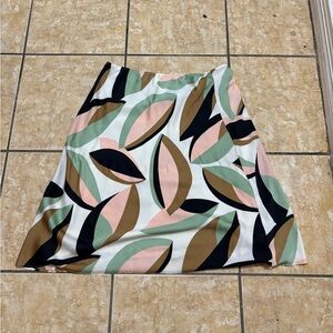 Elegant A-Line Skirt with Leaf Print